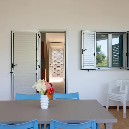 Villaggio Camping Fiorina Capo Vaticano Exterior photo